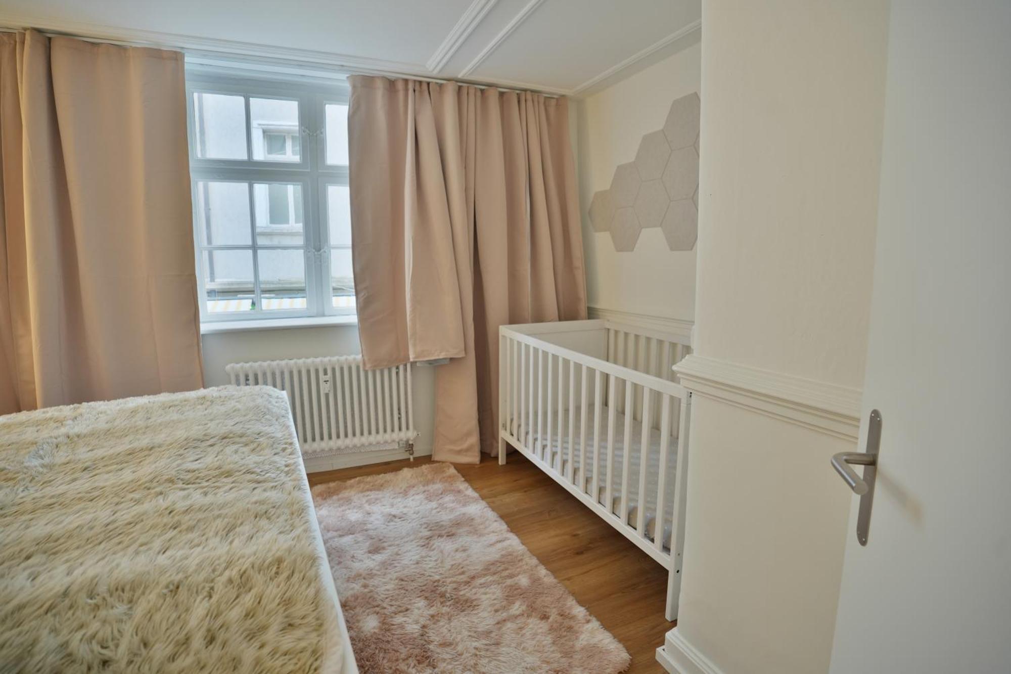 Cozy City Center, 4 Bedroom- 120Sq, 5Min Walk To Main Station Базель Экстерьер фото