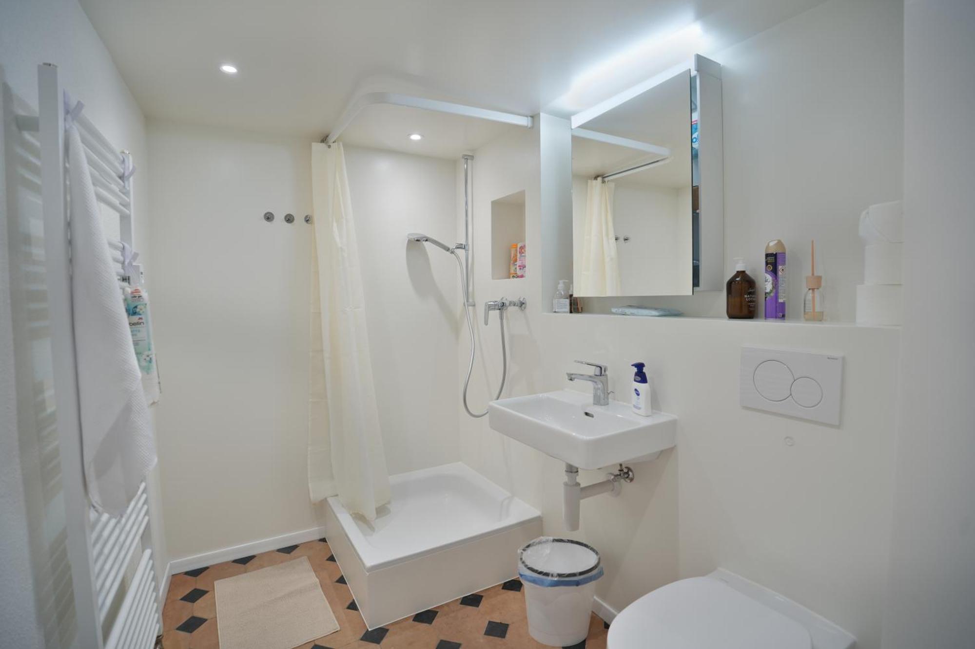 Cozy City Center, 4 Bedroom- 120Sq, 5Min Walk To Main Station Базель Экстерьер фото